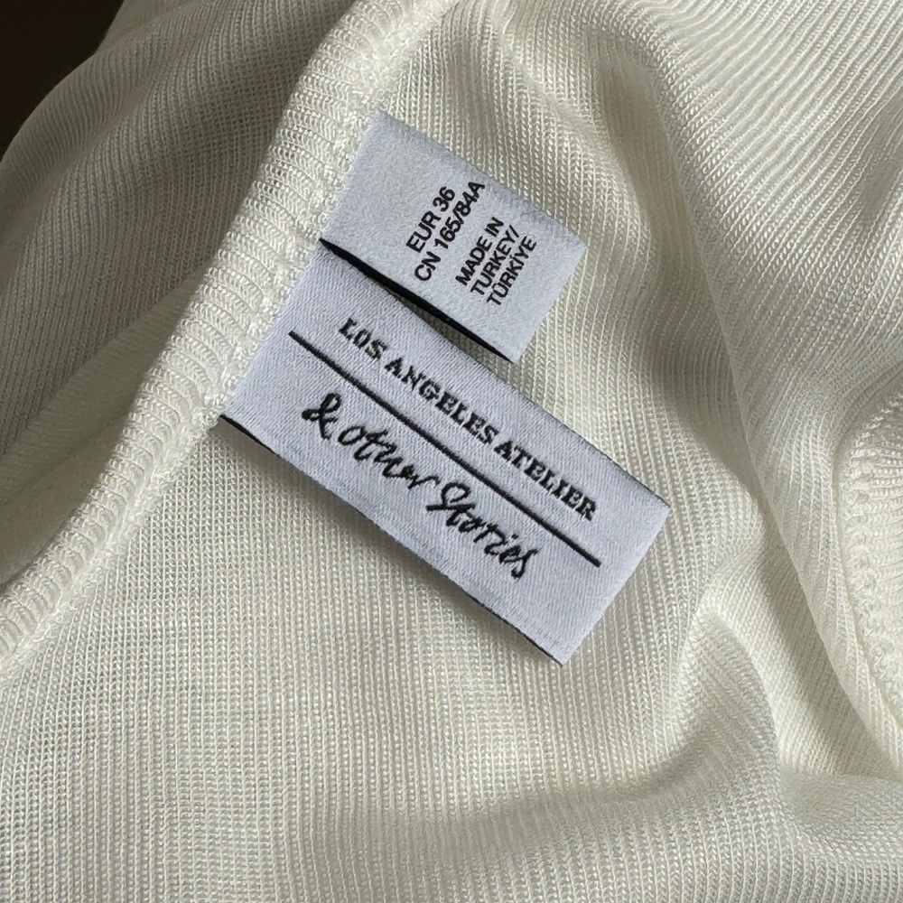 & Other Stories v neck tank top in cream in size S - Picture 6 of 8